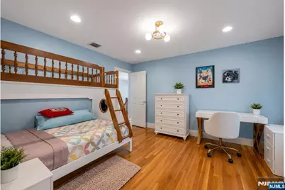 1152 Cumbermeade Road, Fort Lee, NJ 07024 - Photo 33