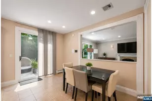 1152 Cumbermeade Rd, Fort Lee, NJ 07024 - Photo 15