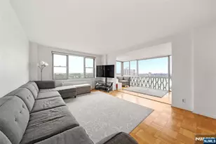 2100 Linwood Ave 19V, Fort Lee, NJ 07024 - Photo 3