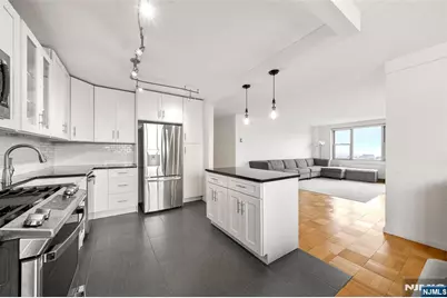2100 Linwood Avenue 19V #19V, Fort Lee, NJ 07024 - Photo 9