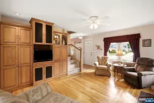 156 Larch Ave, Teaneck Township, NJ 07666 - Photo 15