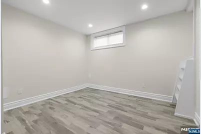 111 Demarest Avenue, Englewood Cliffs, NJ 07632 - Photo 23