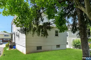 723 Second Ave, Lyndhurst Township, NJ 07071 - Photo 17
