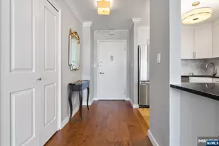 2000 Linwood Ave 15P, Fort Lee, NJ 07024 - Photo 11
