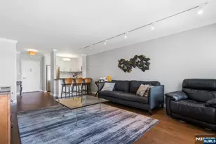 2000 Linwood Ave 15P, Fort Lee, NJ 07024 - Photo 13