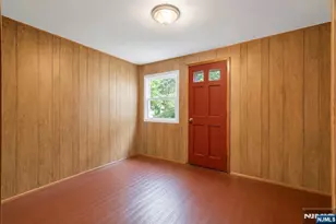 37 Fenner Ave, Clifton, NJ 07013 - Photo 9