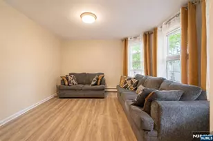 37 Fenner Ave, Clifton, NJ 07013 - Photo 5
