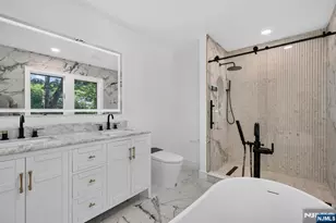 2 Garden Ct, Ho Ho Kus, NJ 07423 - Photo 25