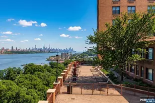 100 Old Palisade Road 3906, Fort Lee, NJ 07024 - Photo 45