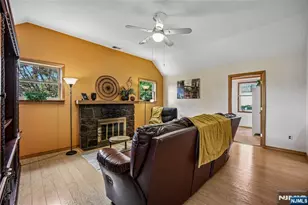 43 Calumet Ave, Parsippany, NJ 07034 - Photo 5