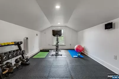 27 Montclair Avenue, Montclair, NJ 07043 - Photo 39