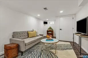 27 Montclair Ave, Montclair, NJ 07043 - Photo 41