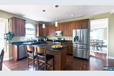 479 Black Bear Path, Jefferson Township, NJ 07849 - Photo 5