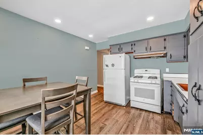 101 Pinecrest Terrace, Wayne, NJ 07470 - Photo 9