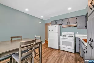 101 Pinecrest Terrace, Wayne, NJ 07470 - Photo 9