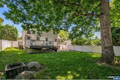 101 Pinecrest Terrace, Wayne, NJ 07470 - Photo 31