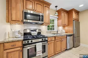 3 Madison Heights, Wyckoff Township, NJ 07481 - Photo 9