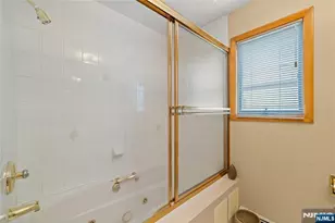 174 Milton Ave, Nutley, NJ 07110 - Photo 23