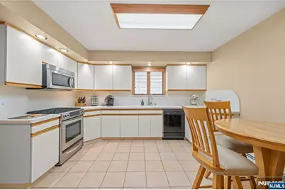 174 Milton Avenue, Nutley, NJ 07110 - Photo 29
