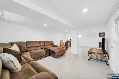 38 Kierstead Avenue, Nutley, NJ 07110 - Photo 19