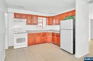 24 12th Ave, Paterson, NJ 07501 - Photo 5