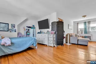 321 Farnham Ave, Lodi, NJ 07644 - Photo 37