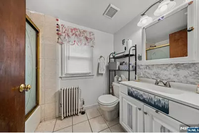 279 Bergen Boulevard, Woodland Park, NJ 07424 - Photo 15