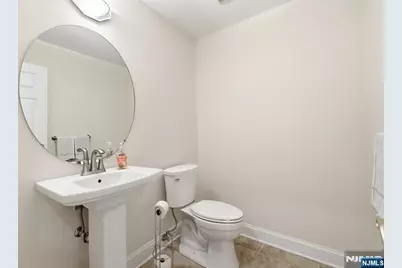 20 Indian Run Road, Washington Township, NJ 07853 - Photo 27