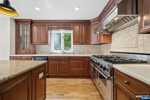 20 Indian Run Rd, Washington Township, NJ 07853 - Photo 17