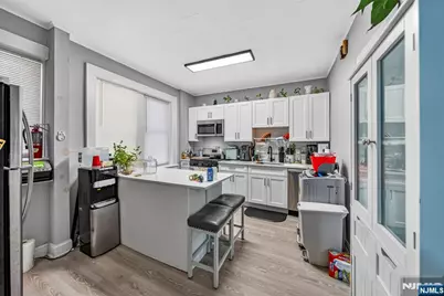 447 Paulison Avenue, Passaic, NJ 07055 - Photo 9