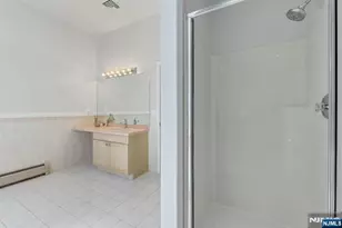 25 Hollywood Ave, Emerson, NJ 07630 - Photo 25