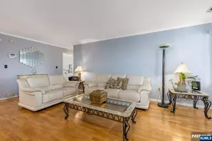 2 Crystal Ln, Paterson, NJ 07501 - Photo 5