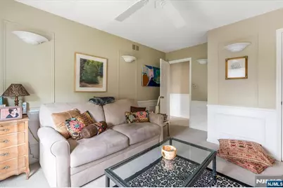 329 Glenwood Avenue, Leonia, NJ 07605 - Photo 19