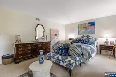 329 Glenwood Avenue, Leonia, NJ 07605 - Photo 27