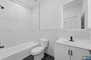 26 Parkhurst St, Newark, NJ 07114 - Photo 13