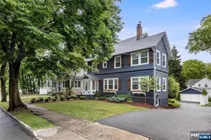 19 Forest Ave, Verona, NJ 07044 - Photo 3