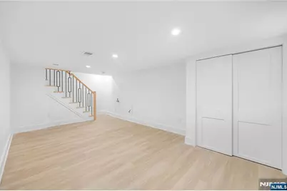 18 Orchard Street, Pompton Lakes, NJ 07442 - Photo 23