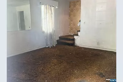 72-74 Hanford Street, Newark, NJ 07114 - Photo 3