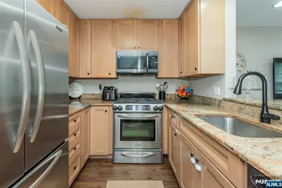 92 Carter Road, Wanaque, NJ 07420 - Photo 11