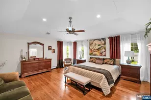 1025 Maple Dr, New Milford, NJ 07646 - Photo 25