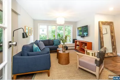 20 College Avenue, Montclair, NJ 07043 - Photo 25