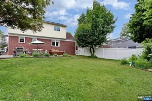 393 New Bridge Rd, Bergenfield, NJ 07621 - Photo 31