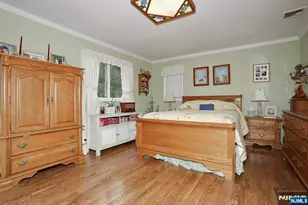 393 New Bridge Rd, Bergenfield, NJ 07621 - Photo 17