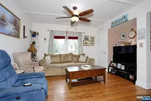 393 New Bridge Rd, Bergenfield, NJ 07621 - Photo 9