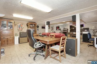 393 New Bridge Road, Bergenfield, NJ 07621 - Photo 25