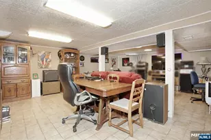 393 New Bridge Rd, Bergenfield, NJ 07621 - Photo 25