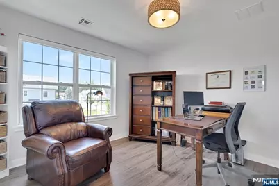10 Bares Court, Little Ferry, NJ 07643 - Photo 31
