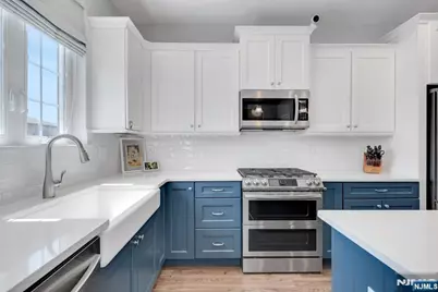 10 Bares Court, Little Ferry, NJ 07643 - Photo 13