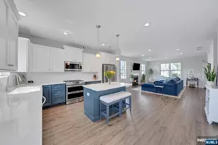 10 Bares Ct, Little Ferry, NJ 07643 - Photo 19