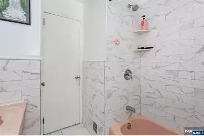 409 Farnham Avenue, Lodi, NJ 07644 - Photo 29